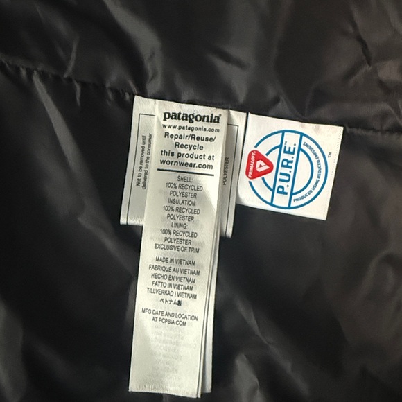 Patagonia Black Vest - Picture 3 of 9